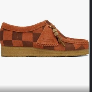 Clarks wallabee boots
